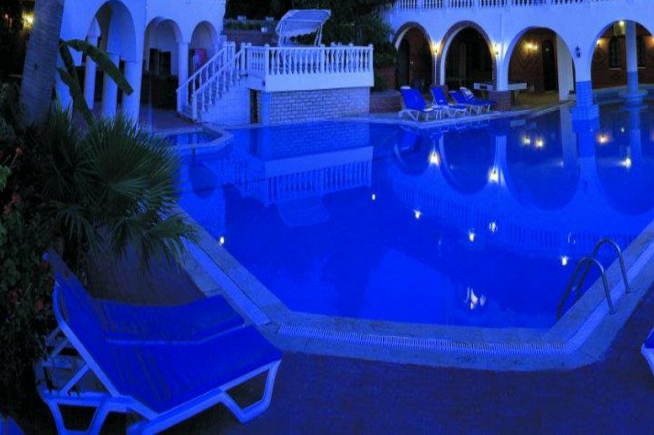 Altinsaray Hotel Kuşadası Ngoại thất bức ảnh